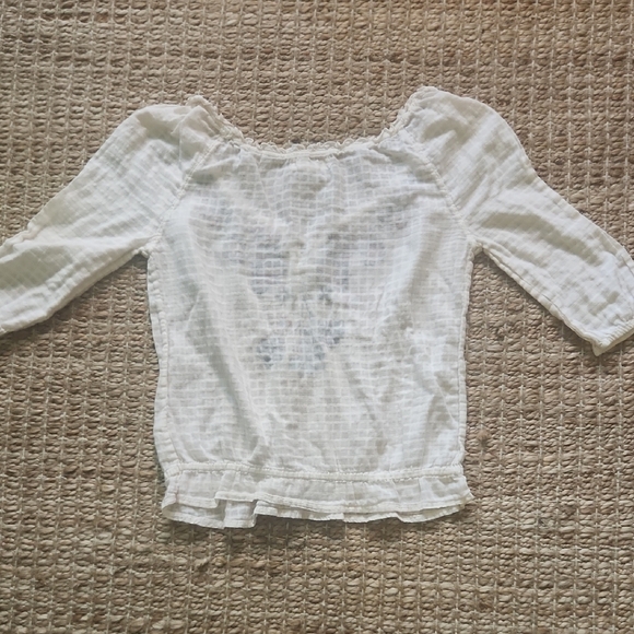 Hollister White Blouse Elegant and Versatile - Picture 5 of 5